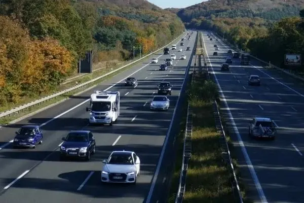 Abstandsmessung auf der Autobahn